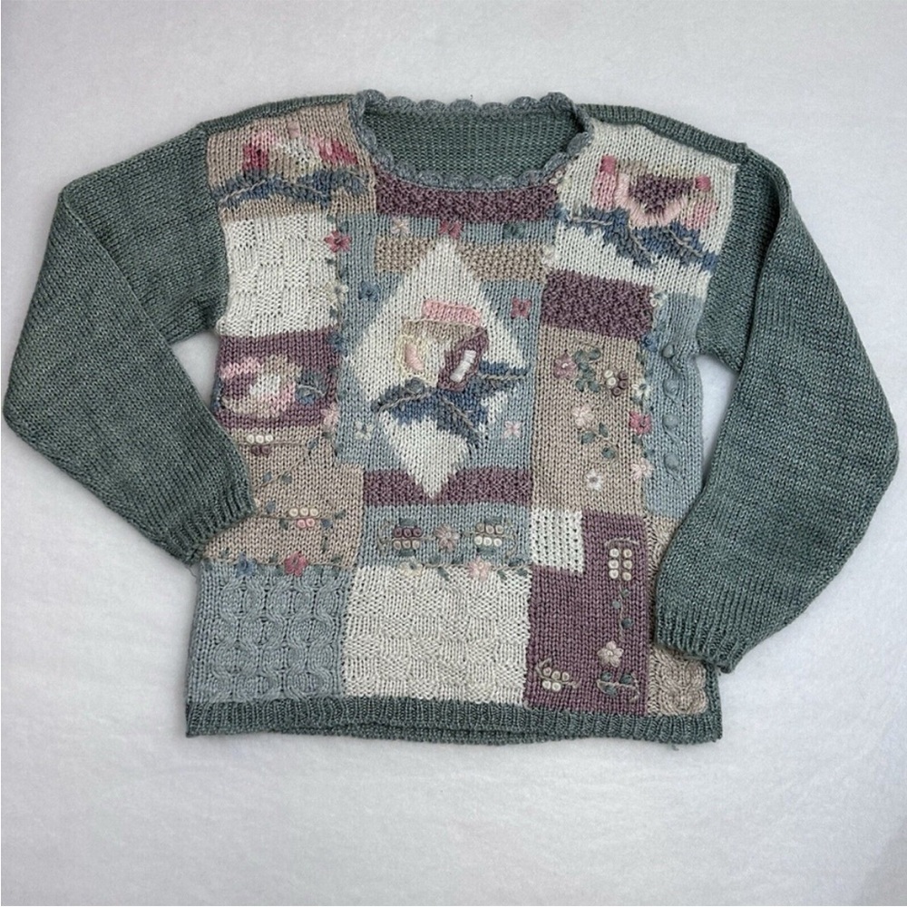 Handmade Knit Sweater Pastel Floral Cottagecore Grannycore Warm Cozy Scalloped